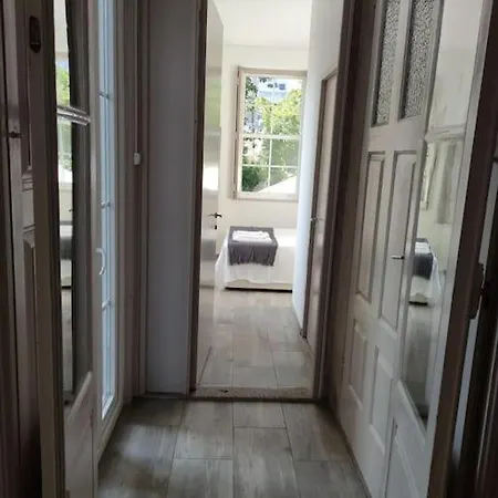 Alvares Cabral Apartamento C * Oporto