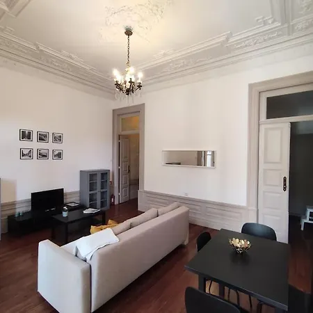 Alvares Cabral Apartamento C